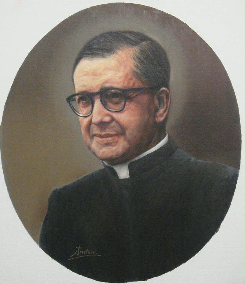 Retrato de San Josemaría Escrivá sonriendo, santo de lo cotidiano y fundador del Opus Dei